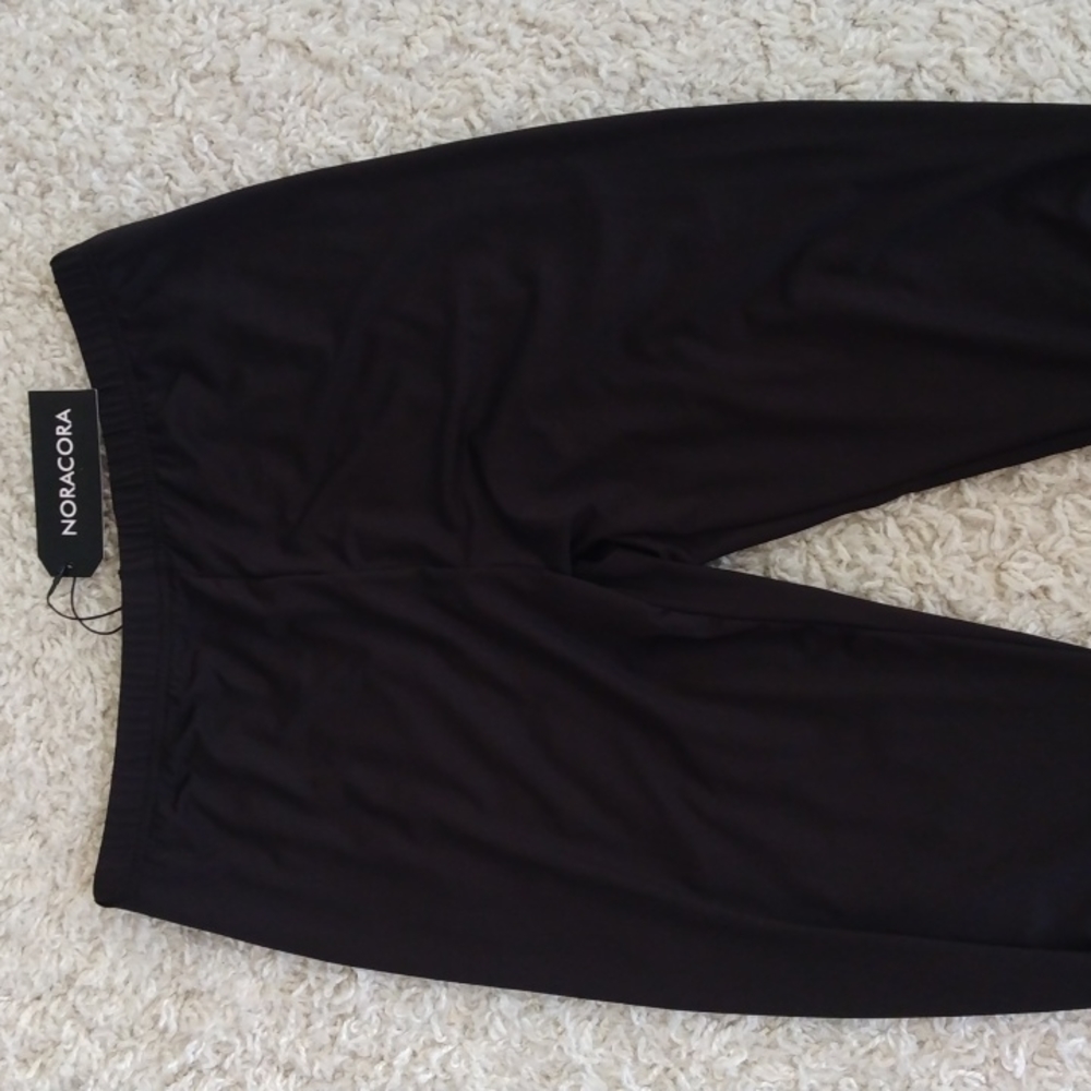 Noracora Black Pants. - Picture 2 of 9